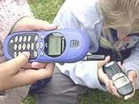 Telefonul mobil – o jucărie prea “scumpă” pentru copii