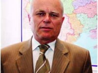 „...Nu se face totul deodată, fără inițiativă”