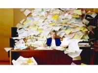 Guvernul vrea să facă disponibilizări, iar șefii descentralizatelor – angajări !