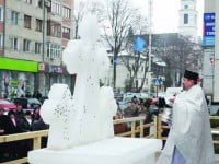 Sfințirea crucilor de gheață a pus punct Programului „Crăciun în Bucovina”
