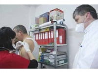 Campanii de vaccinare antirabică, aeriană și manuală, la vulpi