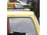Sucevenii nu se mai înghesuie să facă taximetrie