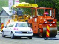 La asfaltarea străzilor Sucevei se lucrează prost și încet