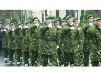 Ceremonii religioase și militare la monumentele Eroilor
