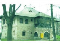 Cumpărarea Hanului Domnesc, la schimb cu votul aleșilor USL pentru vânzarea unor imobile din patrimoniul județului