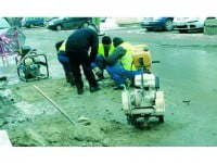 Formula asfaltului, vinovată de puzderia de găuri de pe străzile Sucevei